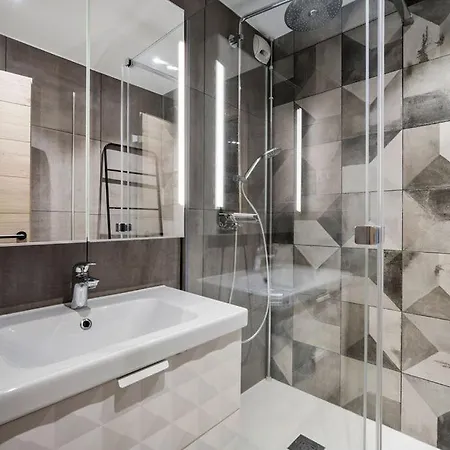 App D'exception 8pers, 66 M2, Plein Sud, Confort, Sauna, Au Calme, Renovation 2024